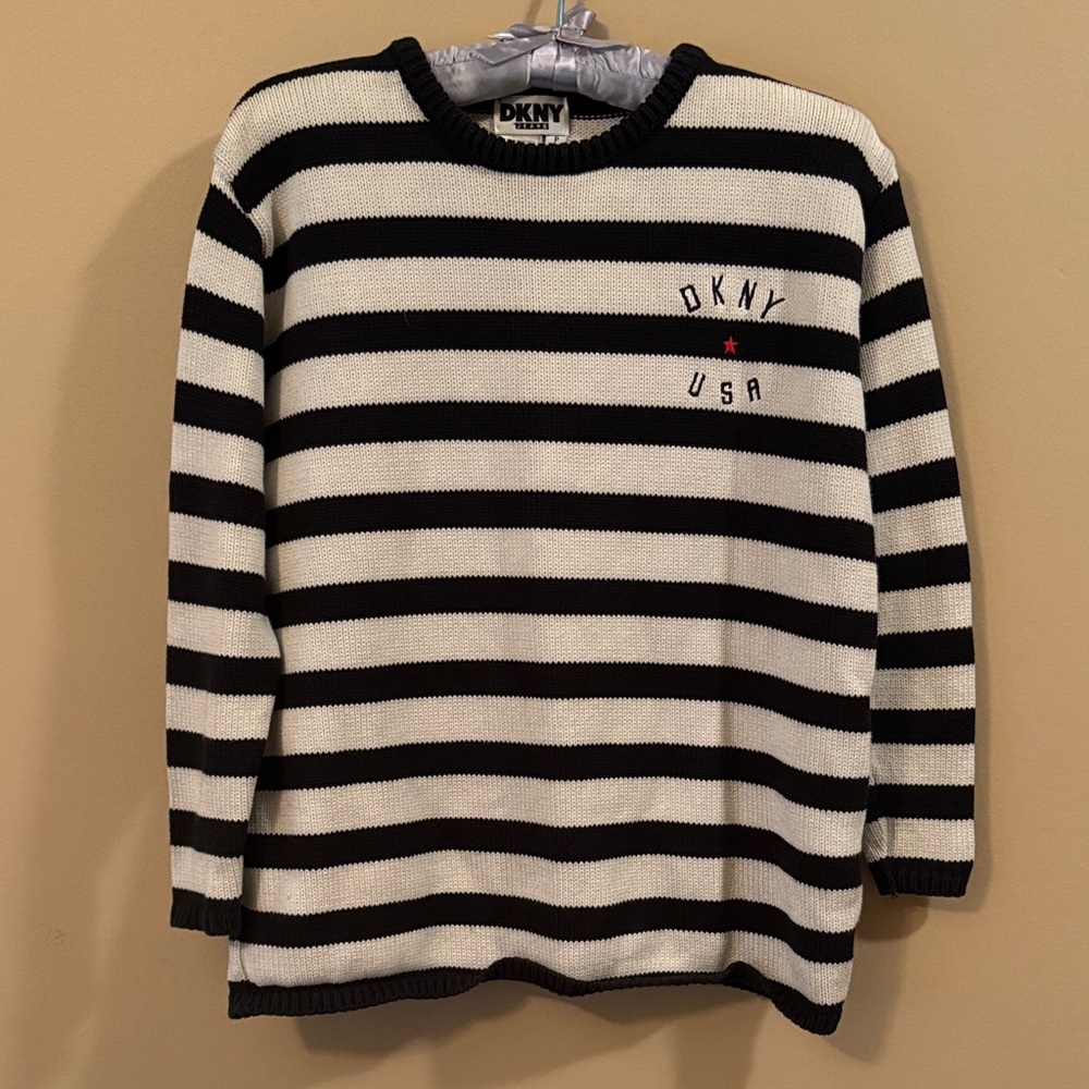 DKNY Sweater Vintage